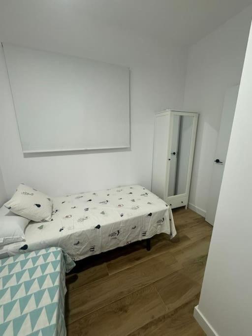 Gran Apartamento A Pie De Calle Valencia Exteriör bild